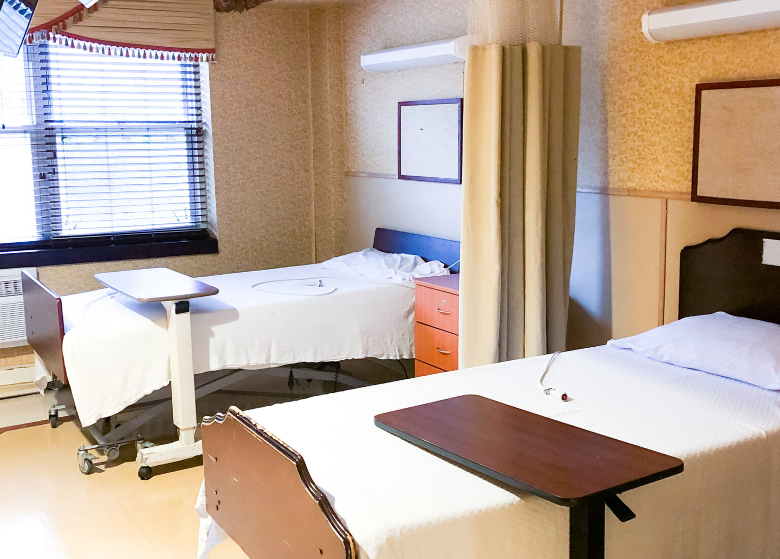 Photo Tour Sterling Healthcare & Rehabilitation Center